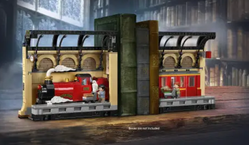 Конструктор Harry Potter Бук нук: Гоґвортський експрес 99935 на 832 деталі (підставка для книг, червоний потяг, у коробці) 99935 фото