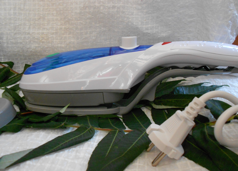 Ручний відпарювач для одягу TOBI Steam Brush: парова праска-щітка з насадками 38110522 фото