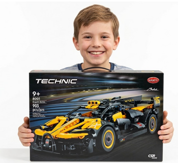 Конструктор Technic Bugatti Bolide 905 деталей: Колекційна модель гіперкара 8001 фото