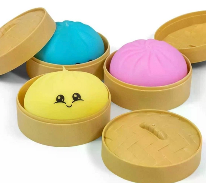 Дитячий м'який сквиш антистрес Пельмень Бао 10 см Squishy Dumplings, іграшка-сюрприз із милою мордочкою в оригінальній коробочці-пароварці 555-6 фото